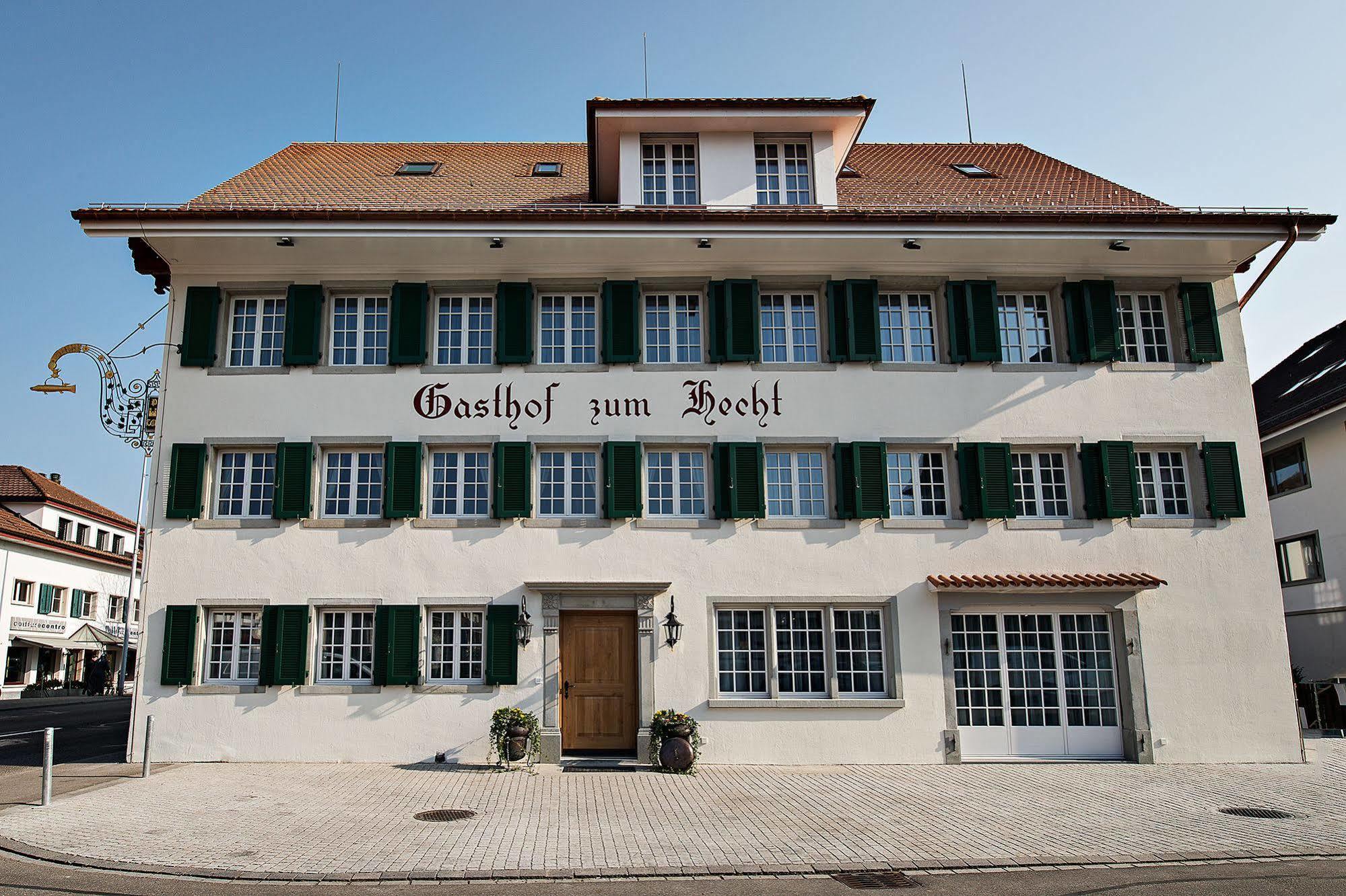 Gasthof Zum Hecht Fehraltorf Exterior foto